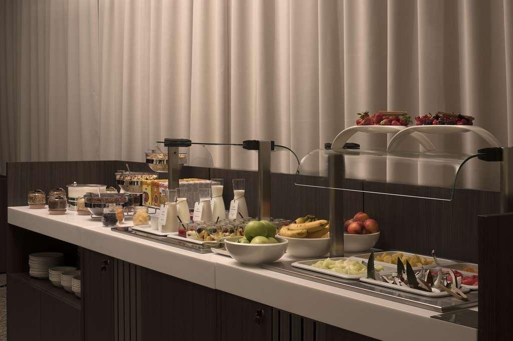 Nh Collection City Life Hotel